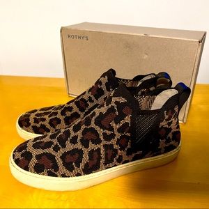 Rothy’s 9.5 Chelsea boots in wildcat (retired)